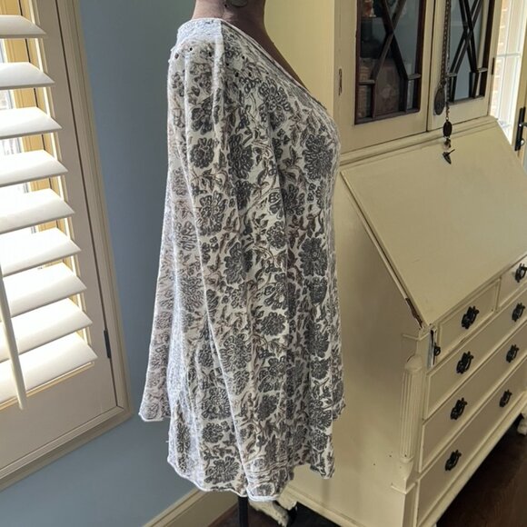 Magnolia Pearl Dylan block print tee - Picture 4 of 5